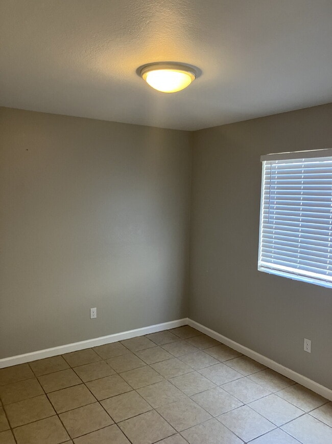 Building Photo - "Charming 2-Bedroom Retreat in Merced with...