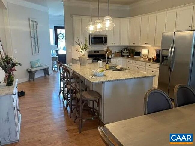 Foto del edificio - 341 Claibourne Rd