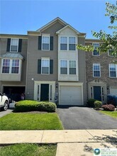 Building Photo - 118 Knollwood Dr