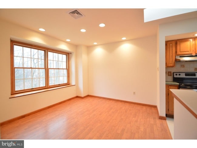Building Photo - 139 Chalkboard Ct