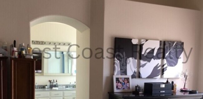 Foto del edificio - Beautiful Oceanside Property COMING SOON!!!!