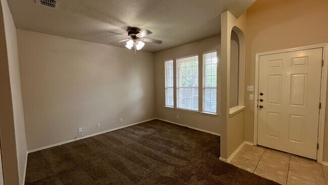 Foto del edificio - ? A highly sought-after property in Sonoma...