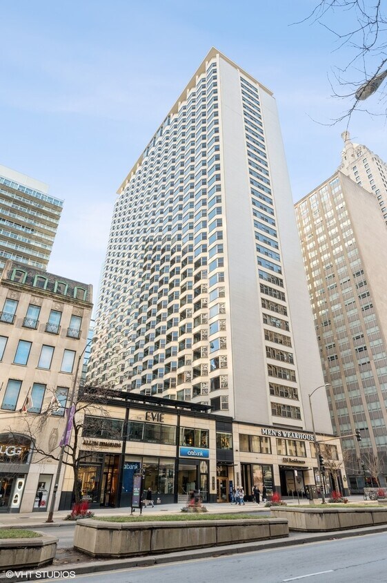 Primary Photo - 535 N Michigan Ave