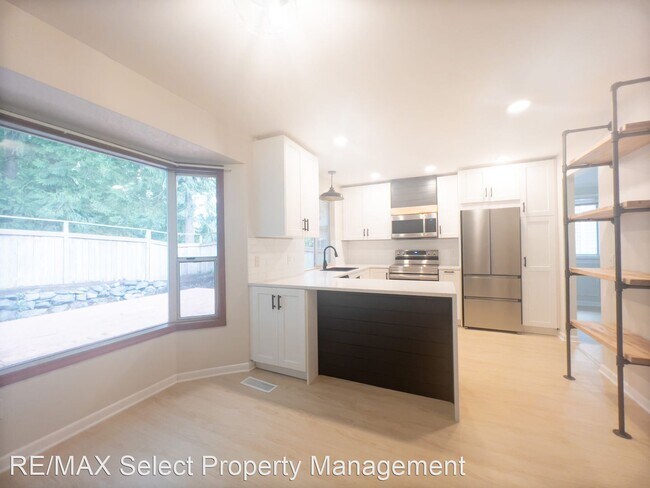 Foto del edificio - 3 br, 3 bath House - 25606 Lake Wilderness...