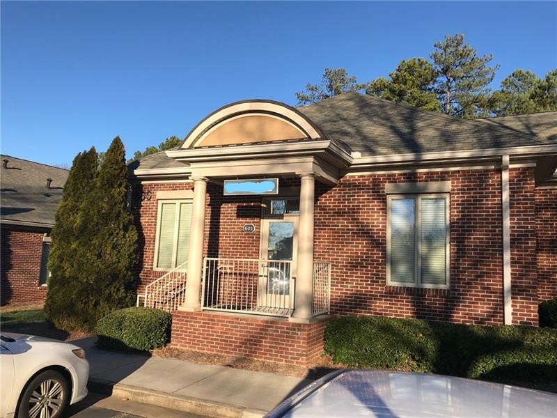 Primary Photo - 16290 Abbotts Bridge Rd