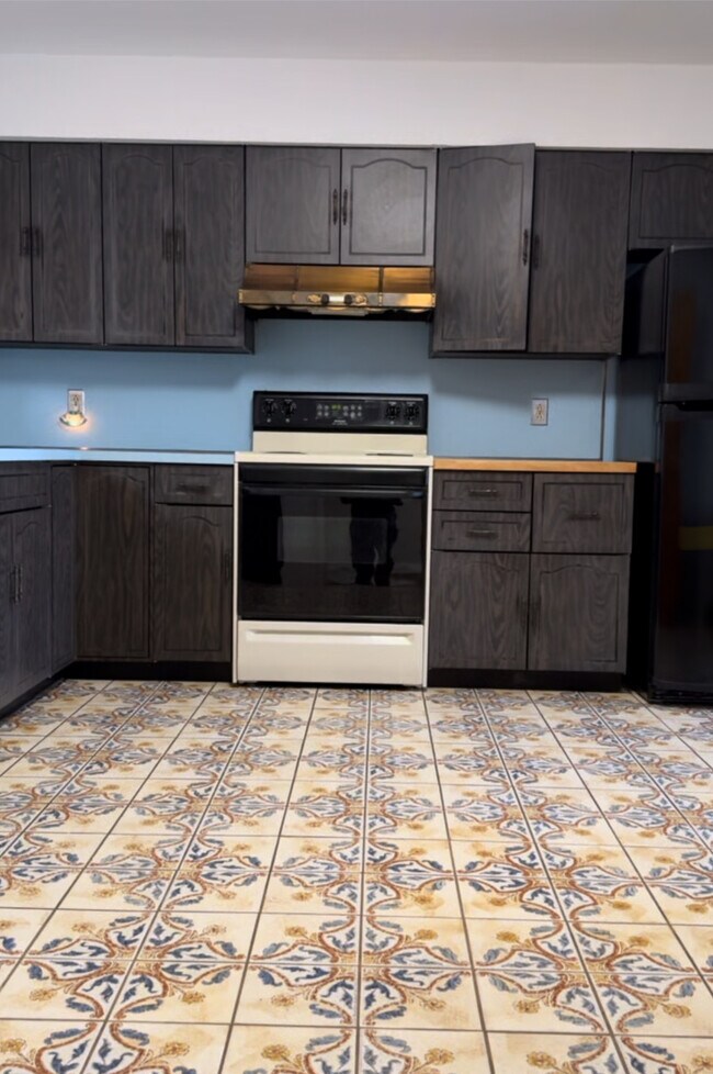 Foto del edificio - 913 Arnold Ave