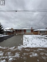 Building Photo - 90 Rainbow Dr