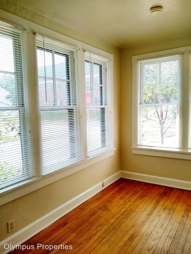 Building Photo - 4 br, 2 bath Room For Rent - 414 N Grant St