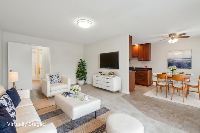 Building Photo - Tanglewood Apartments