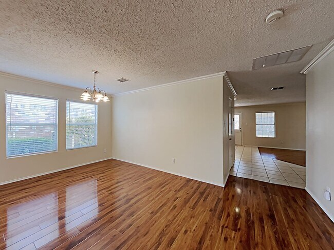 Building Photo - 2545 Timberbrook Trl