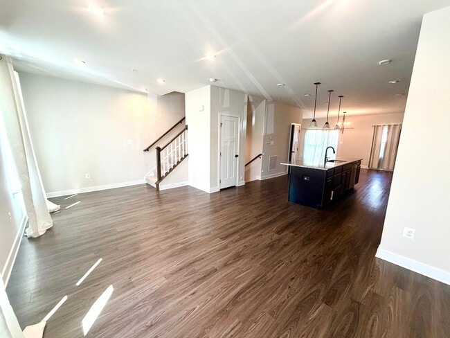 Building Photo - 6029 Goshawk St