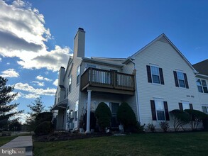 Building Photo - 9 Wagon Wheel Rd