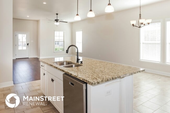 Building Photo - 14731 Eva Cir