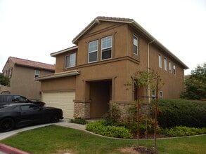 Building Photo - 1455 Caracara Cir