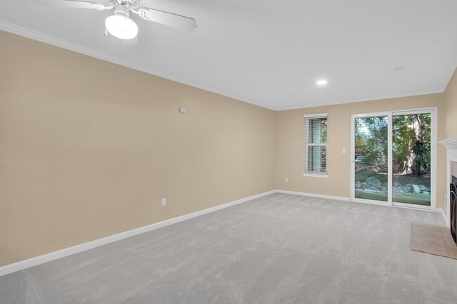 Building Photo - Easy on the Budget