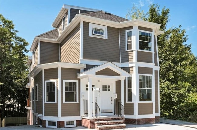 Building Photo - 47 Alpine St