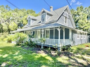 Building Photo - 6971 Earlwood Ave