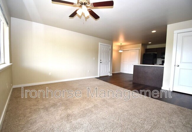 Building Photo - 2226 Baxter Ln