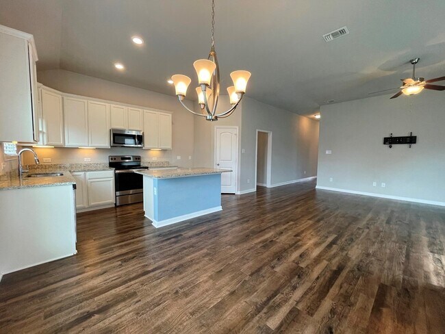 Building Photo - 8113 Northgate Lp