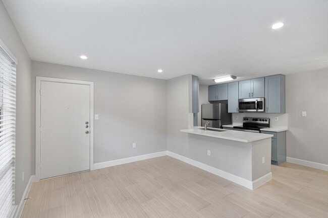 Foto del edificio - 2101 Fountain View Dr