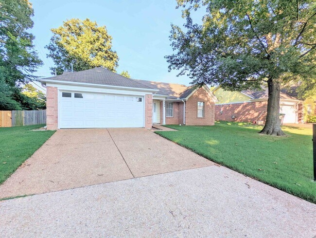 Foto del edificio - 6498 Glastonburg Ln