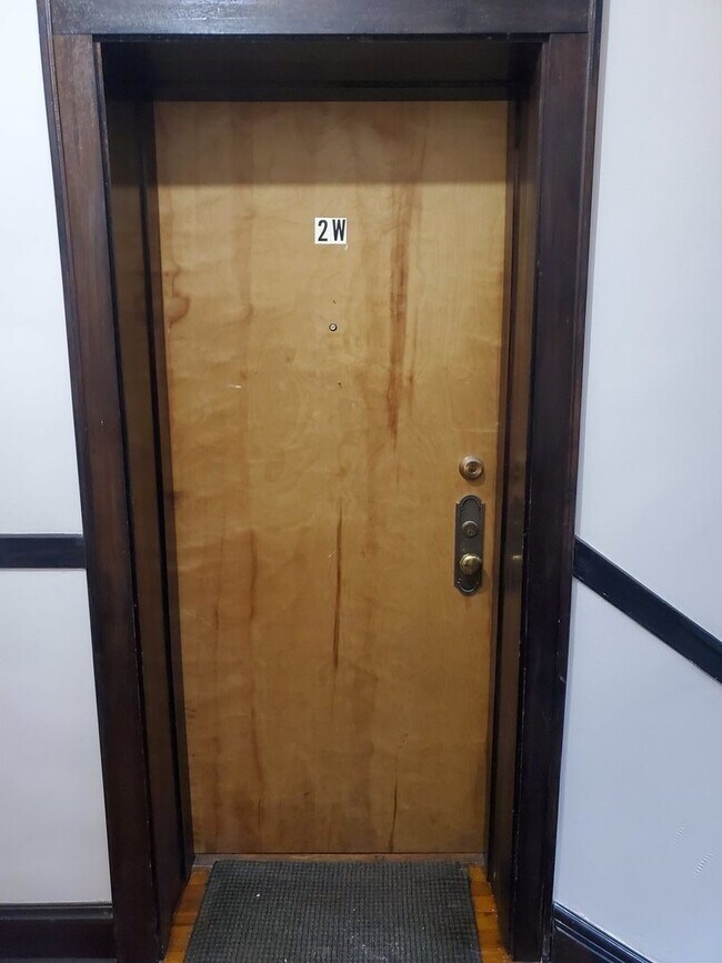 Foto del edificio - 2112 Sherman Ave