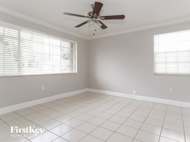 Foto del edificio - 809 SW 8th Ave