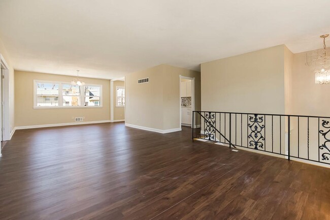 Foto del edificio - Spacious Whole Home For Rent in Kansas City