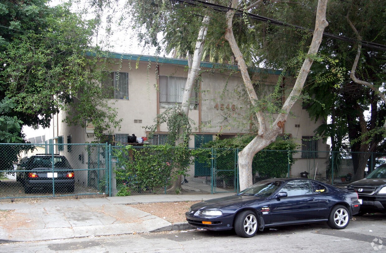 Building Photo - 4538-4546 Willow Brook Ave