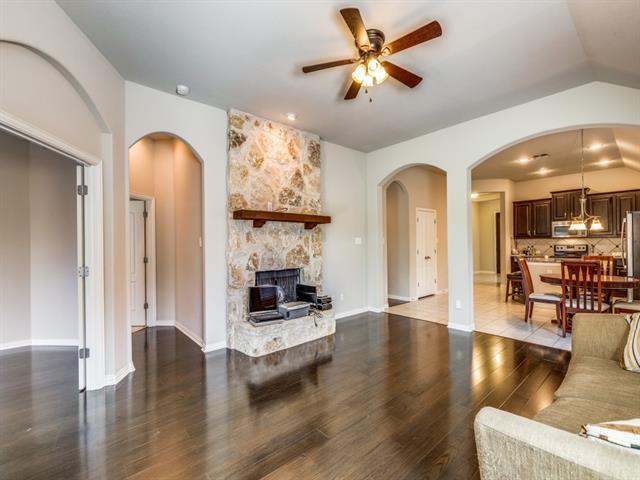 Foto del edificio - 5712 Somerville Dr