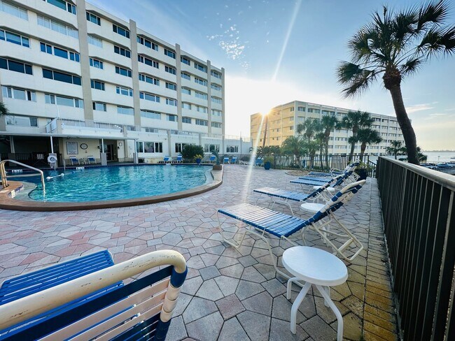 Building Photo - Updated Condo with Stunning Water Views! -...