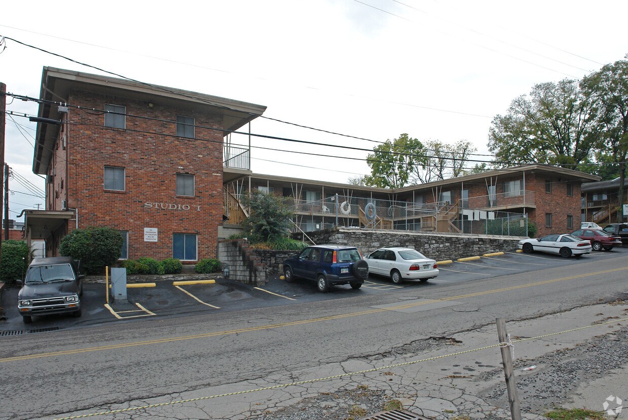 Foto del edificio - 801 Hillview Hts