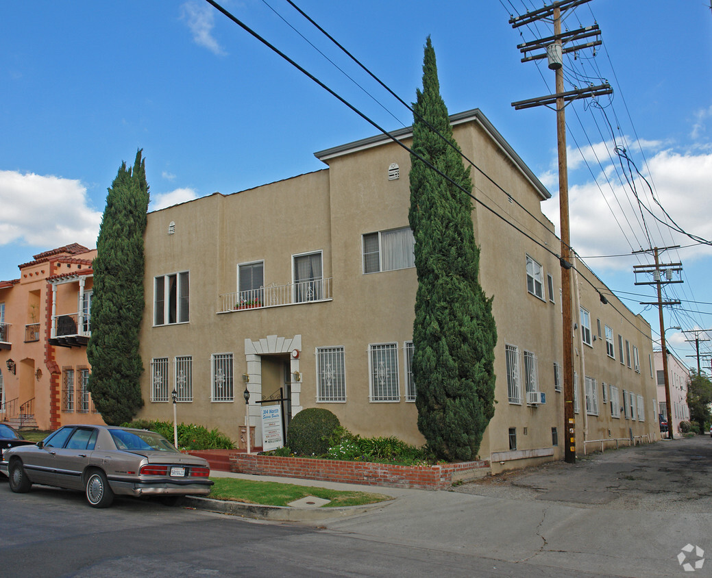 Building Photo - Sierra Bonita