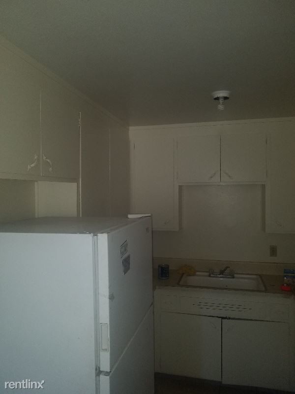 Building Photo - 968 Torrano Ave