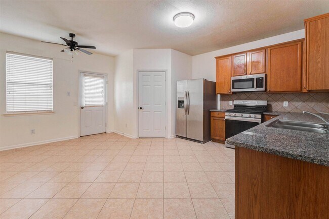 Foto del edificio - 7434 Jacobs Well Dr