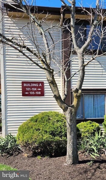 Foto del edificio - 103 Lucas Ln