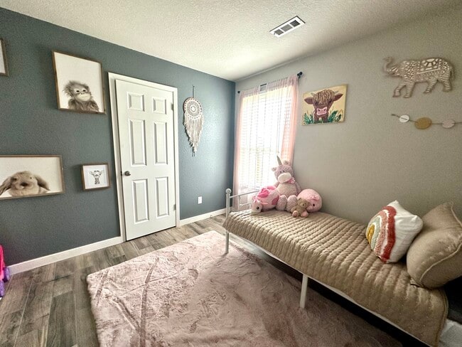 Foto del edificio - 704 NW 67th Ave