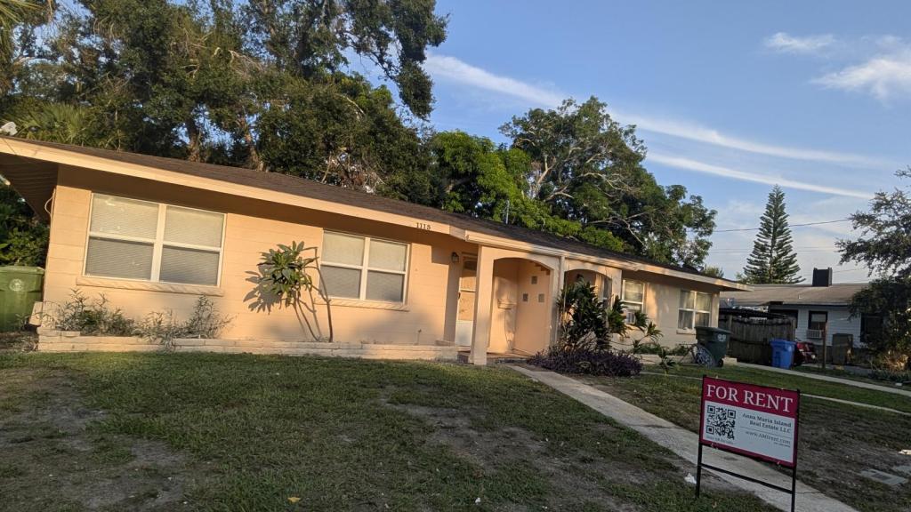 Foto principal - 1115 16th St W