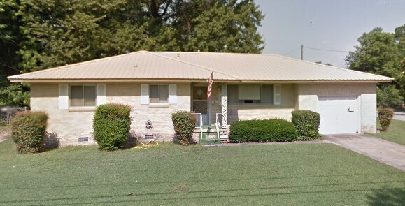 More pictures to come. - 900 Shipley St