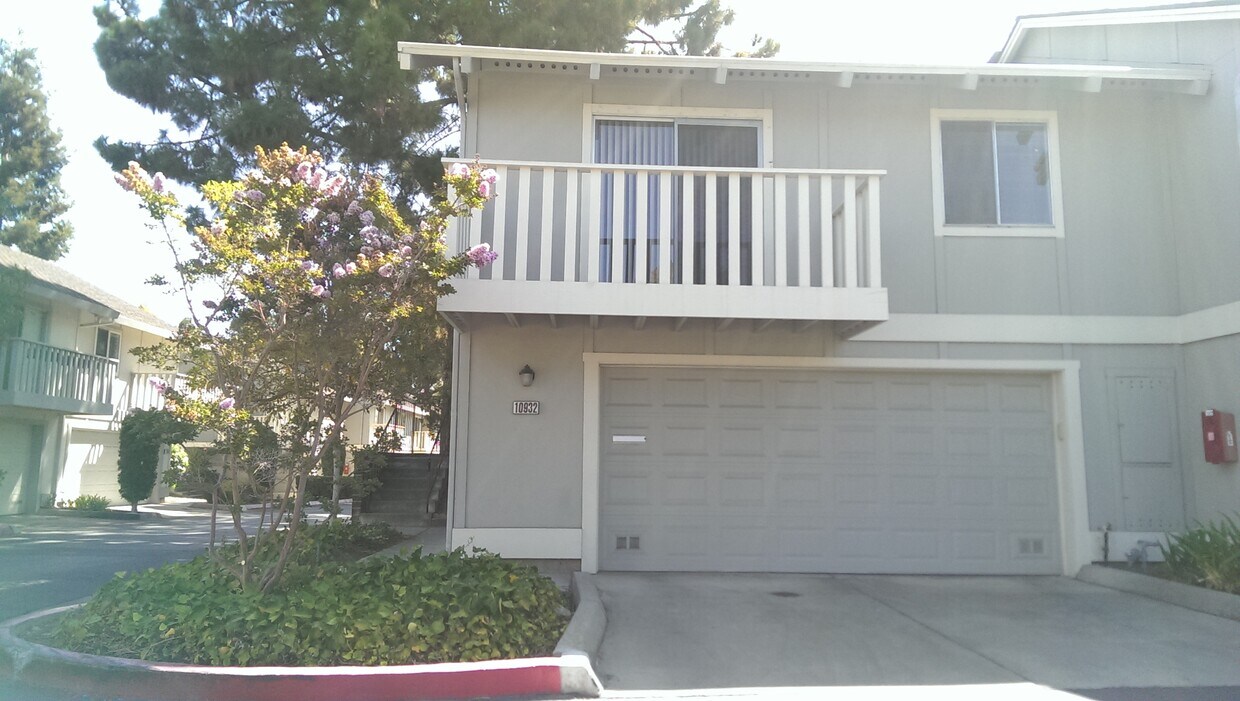 10932 Northfield Sq, Cupertino, CA 95014 Townhome Rentals in