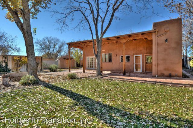 Building Photo - 10123 Guadalupe Trl NW