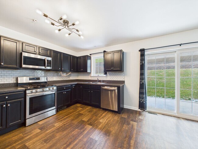 Foto del edificio - Beautifully Maintained Single-Family Home in Steelton