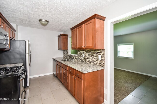 Building Photo - 4809 Granada Dr