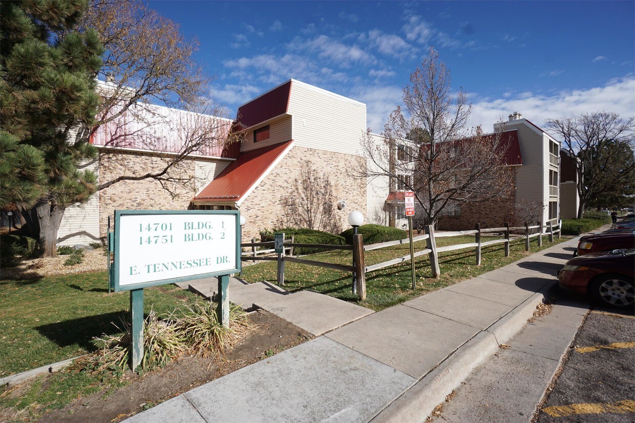 Primary Photo - 14701 E Tennessee Dr
