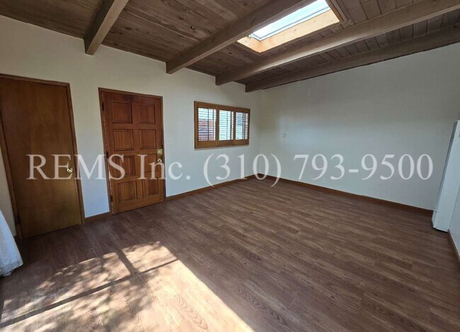 Building Photo - lgn02