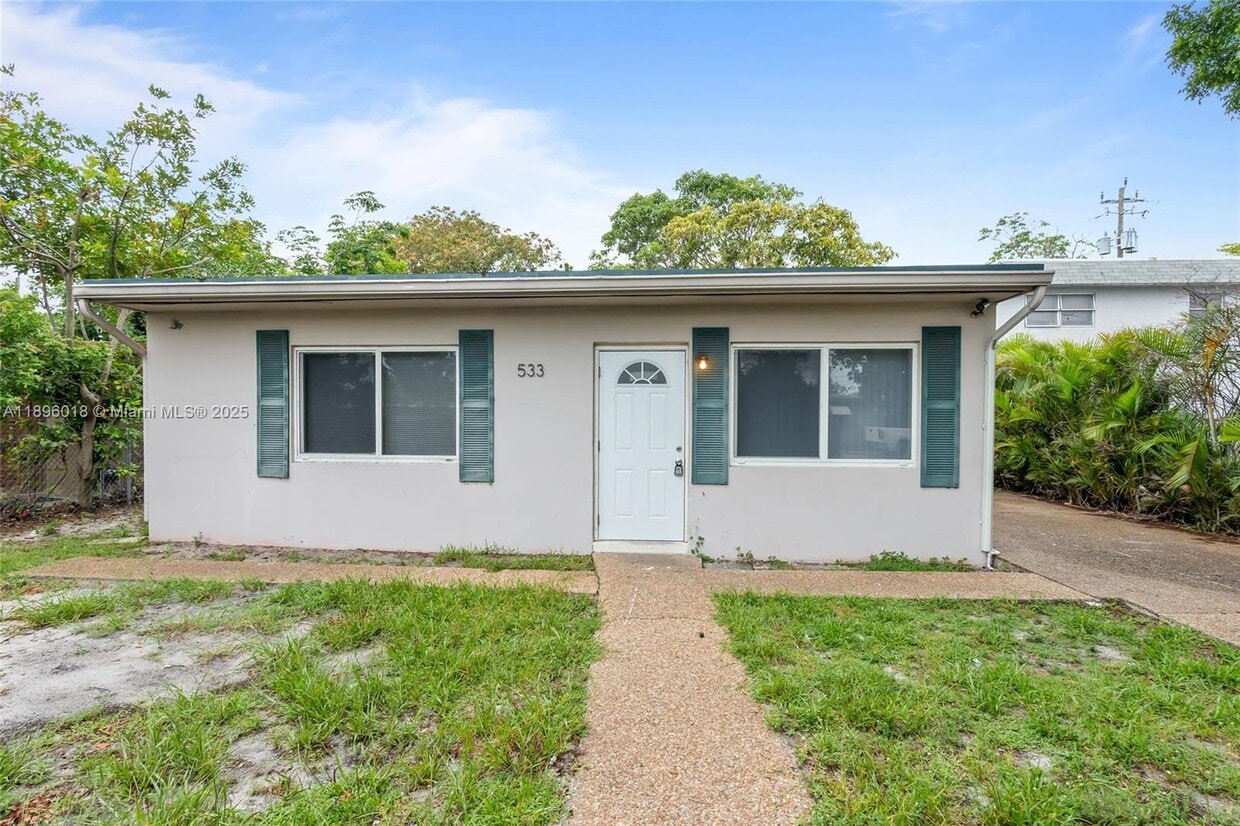 Foto principal - 533 NW 20th Ave