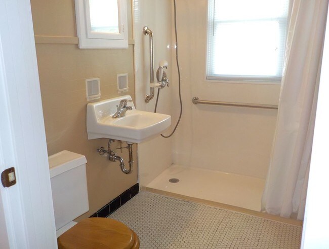 Foto del edificio - 1206 W Phillip Ave