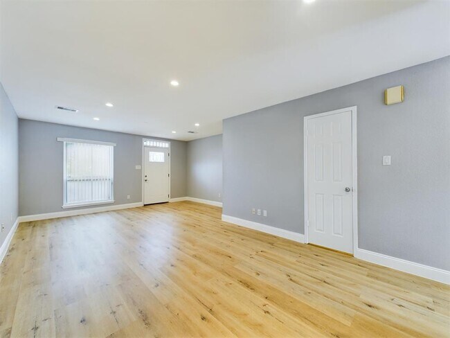Foto del edificio - 14541 Still Meadow Dr