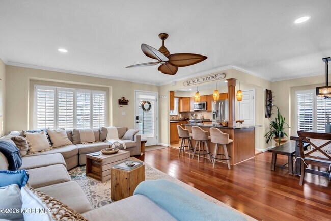 Foto del edificio - 1733 Melrose Ave