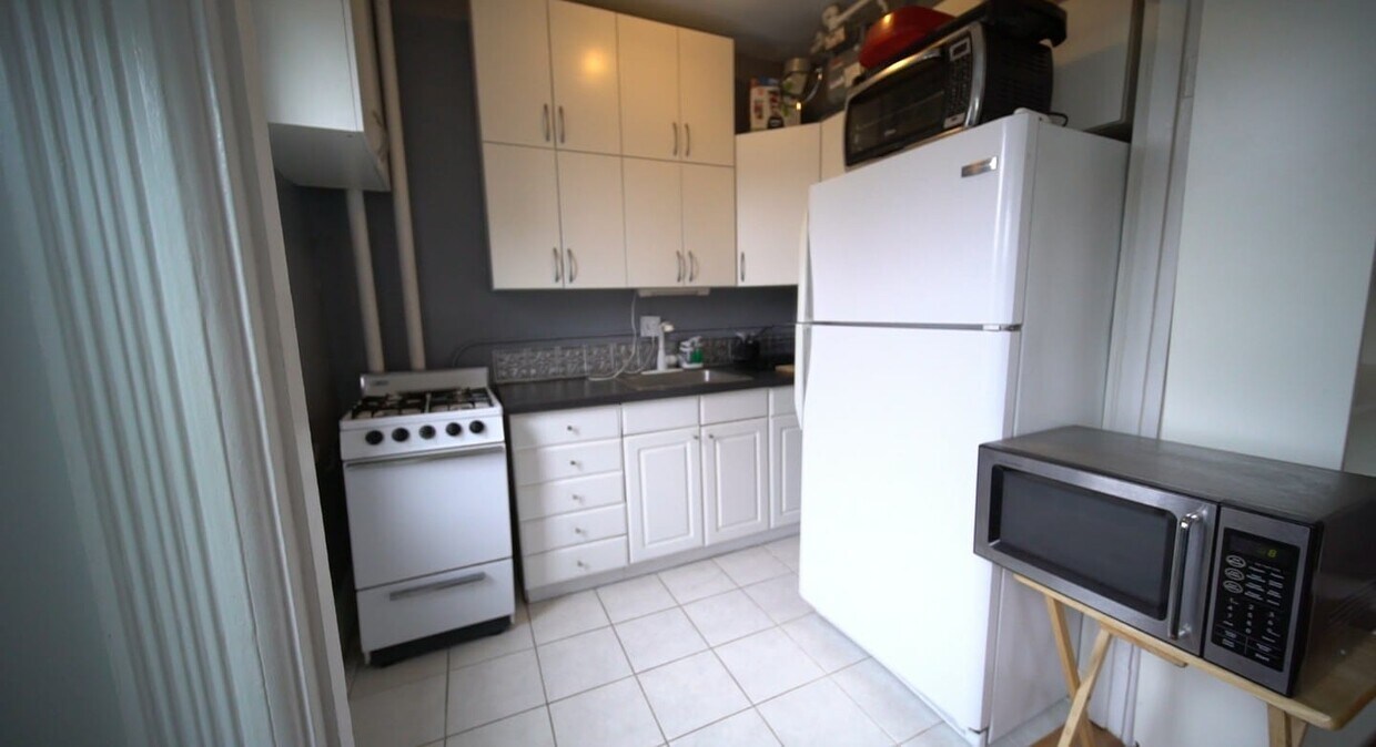 Primary Photo - 31 Queensberry St